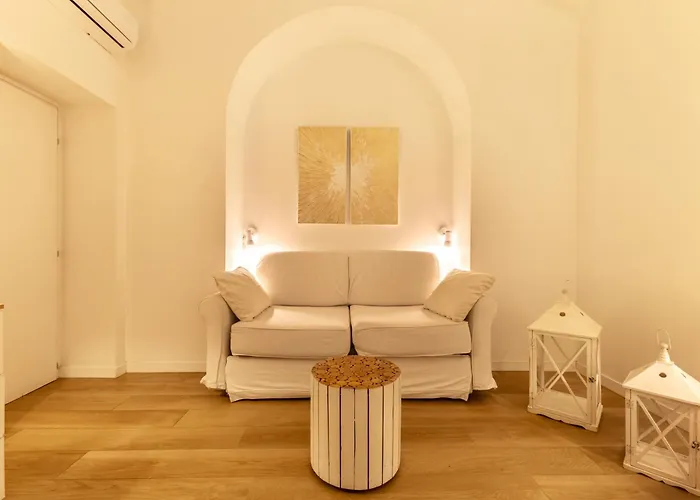 Next To Vatican Museum Luxury Flat