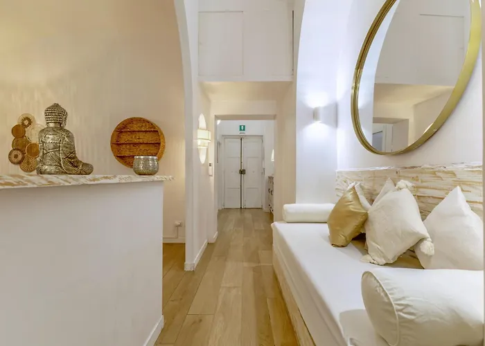 Next To Vatican Museum Luxury Flat * רומא